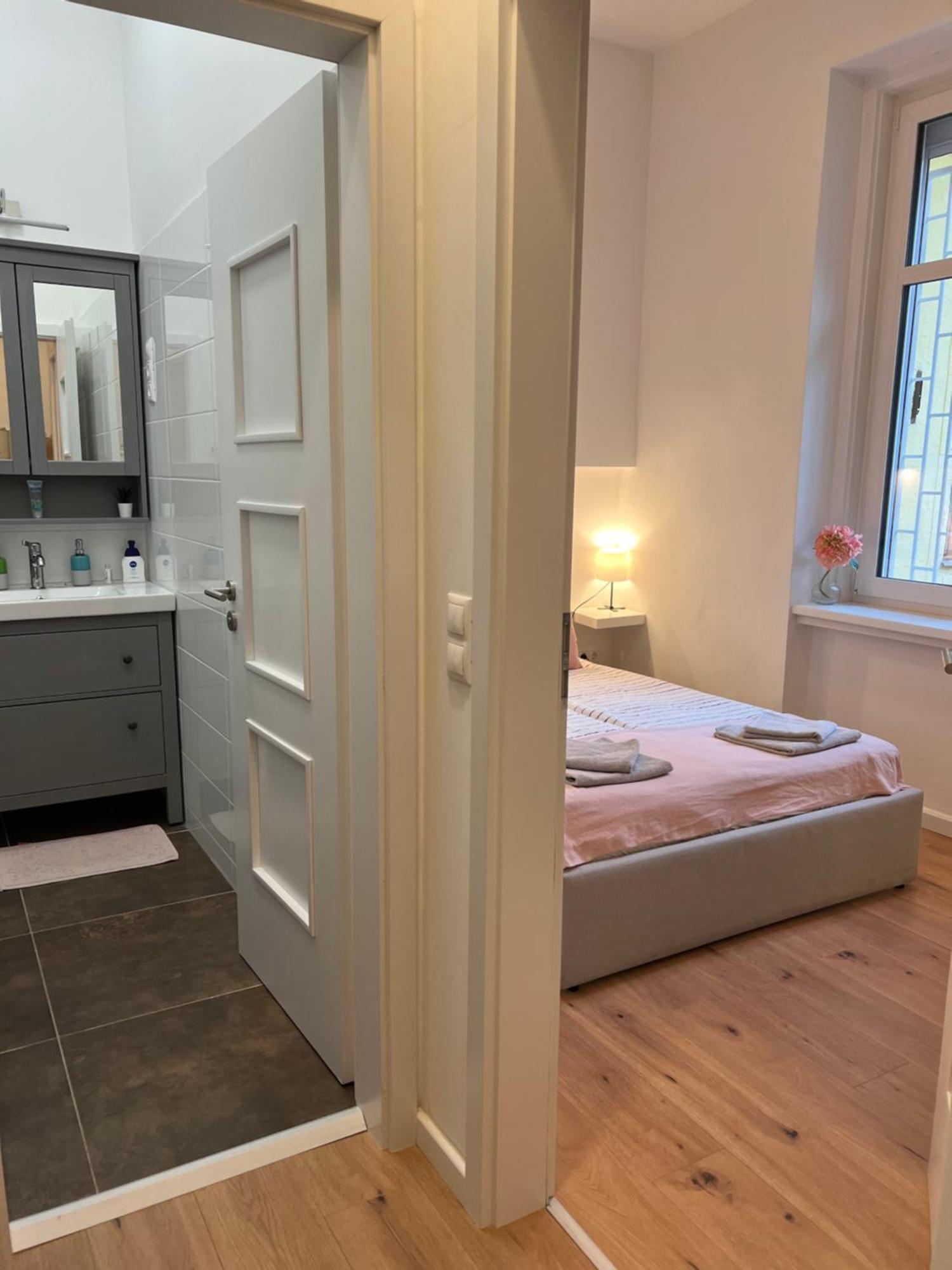 Appartamento Modern Penthouse In A Century Old Building Budapest Esterno foto